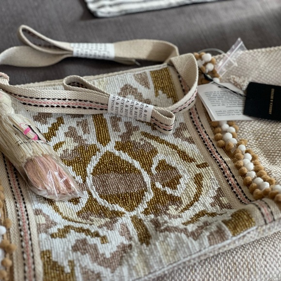 America and beyond handmade Tote - Picture 6 of 7